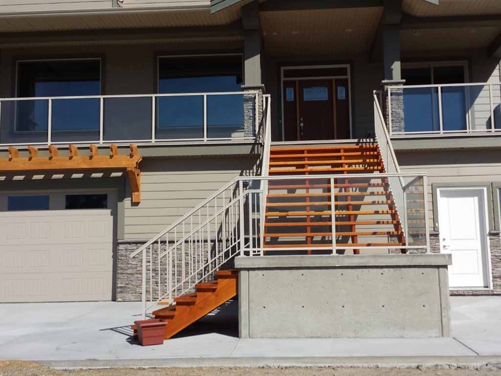 glass-railing-with-fascia